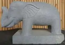 Artikelbild 1 des Artikels “Standing elephant made of Riverstone about 45cm length “